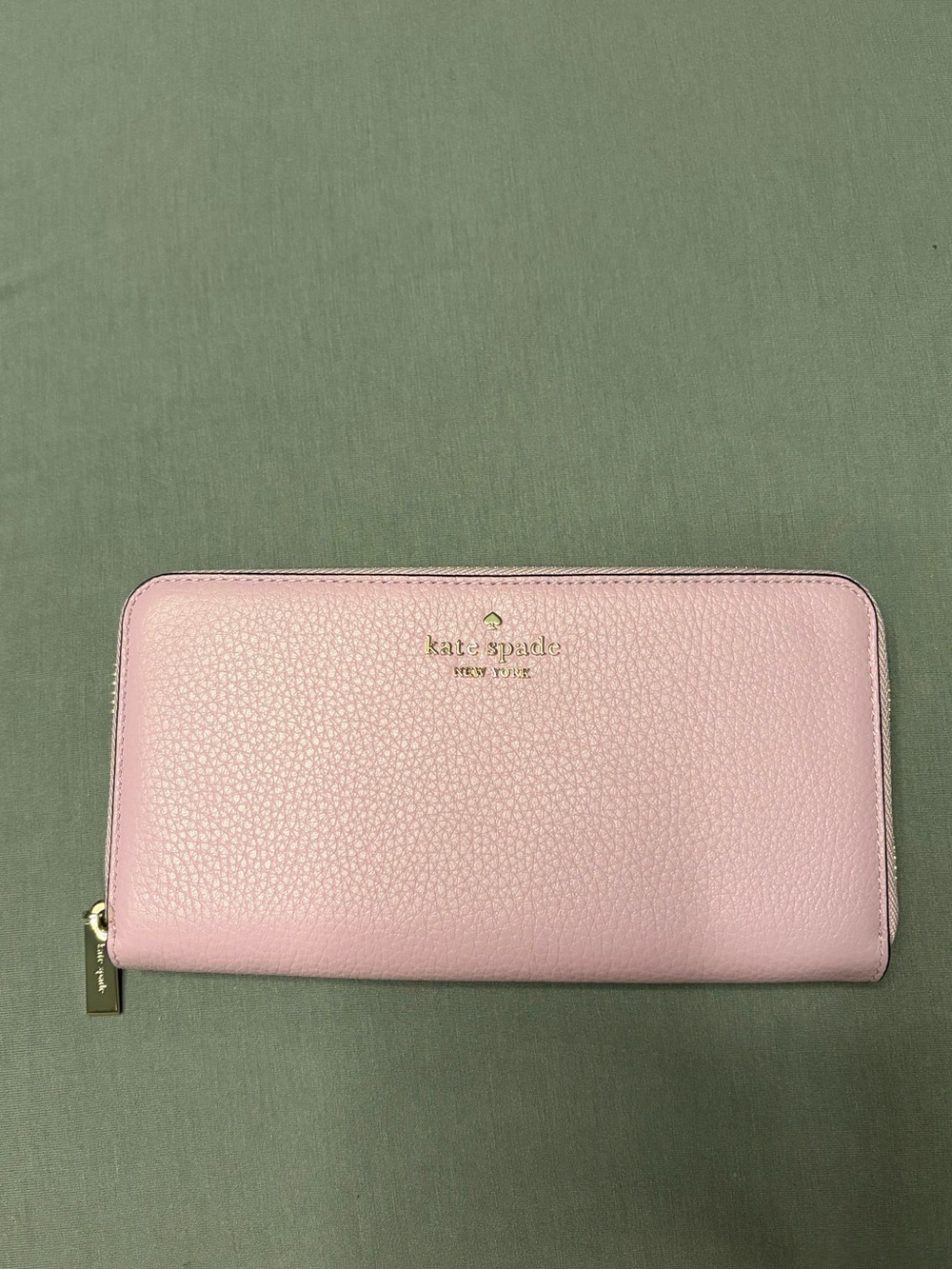 NWT Kate Spade Large Continental Wallet in Quartz Pin with Gold Hardware